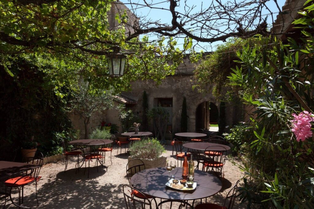 Hotel De L'Atelier — 30400 Villeneuve-lès-Avignon